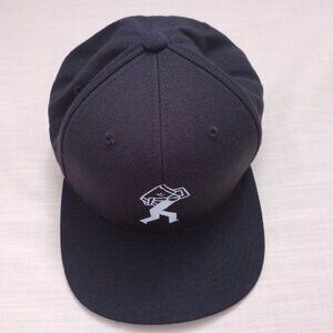 Yupoong The Classics Black Golf Hat Cap Adjustable Back Snap Embroidery Golfer